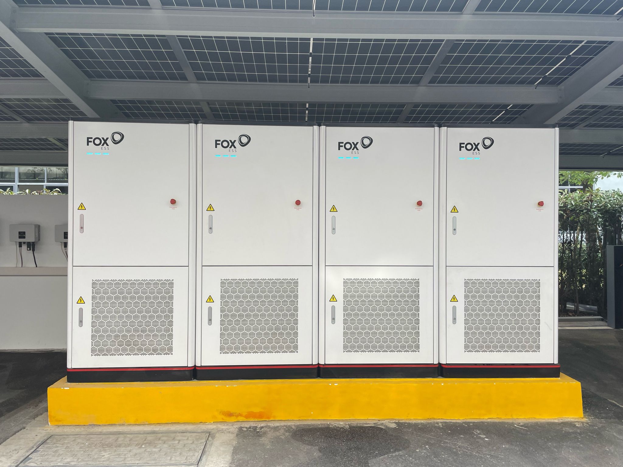 HỆ LƯU TRỮ NĂNG LƯỢNG FOXESS G-MAX PLUS 100kW/241kWh HYBRID - Ảnh 3