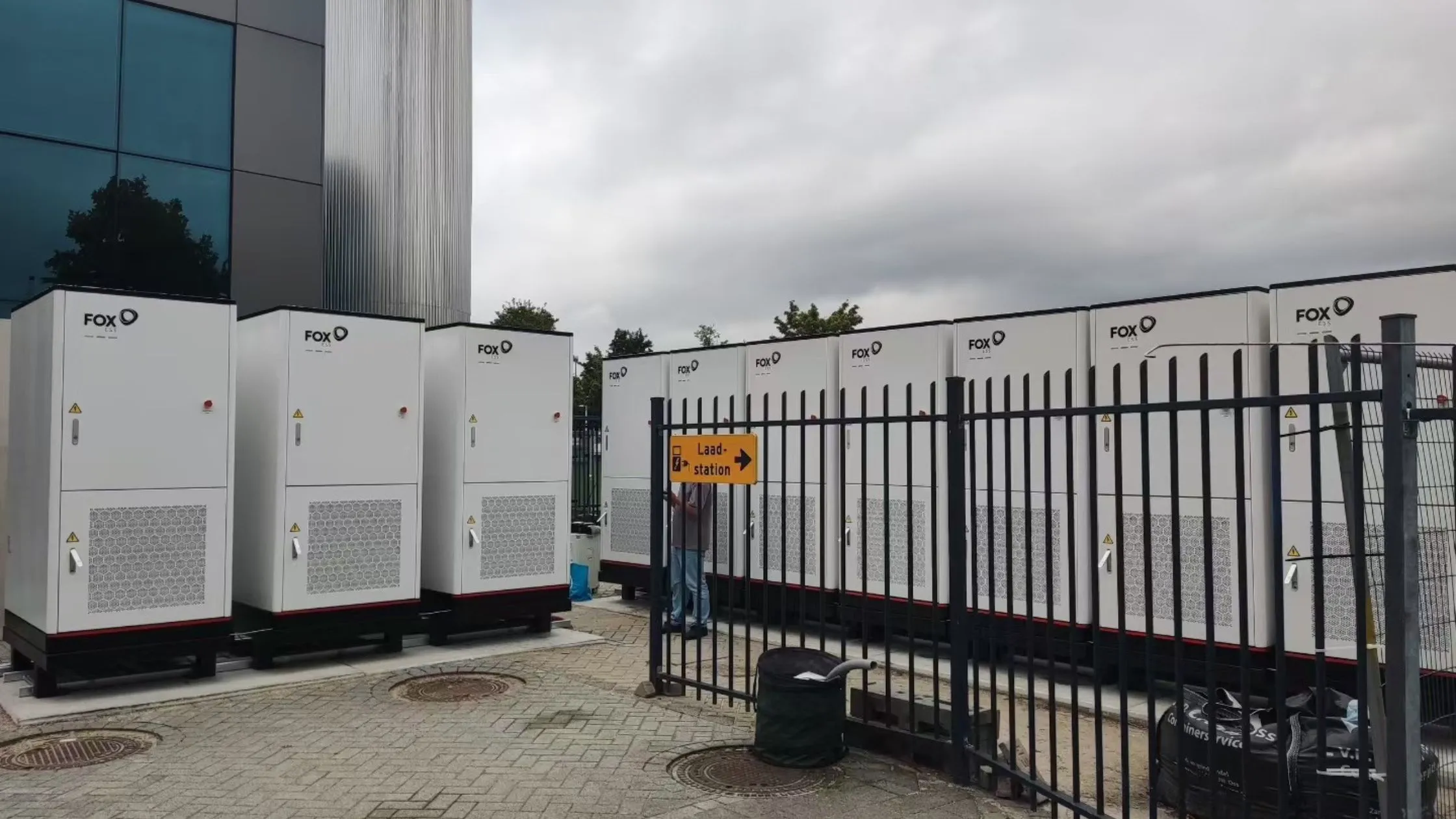 HỆ LƯU TRỮ NĂNG LƯỢNG FOXESS G-MAX PLUS 100kW/241kWh HYBRID - Ảnh 2